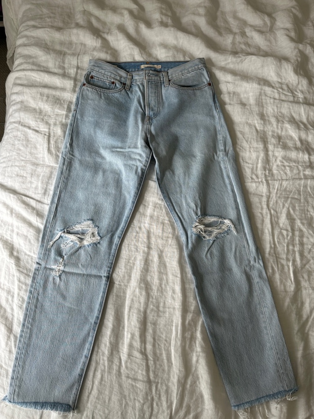 Levi's Wedgie Fit Distressed Straight Leg Jeans - Size 27